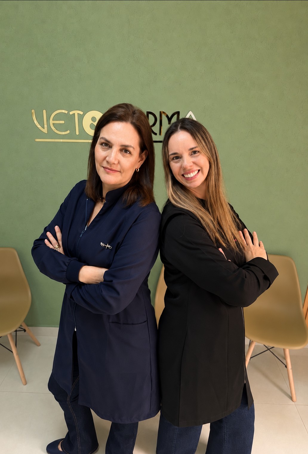 Dra. Jimena Sanchez e Dra. Débora Reboredo juntas na Vet & Derma